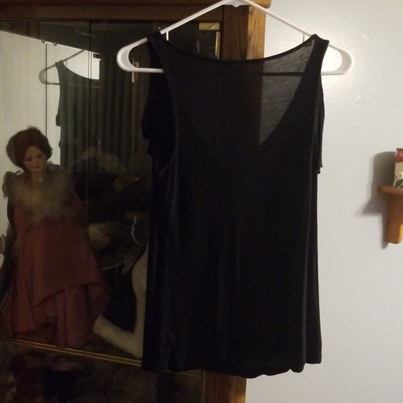 Top - Picture 2 of 2